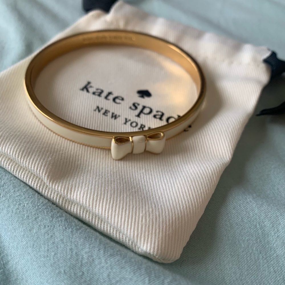 Adorable Kate Spade New York enamel bracelet